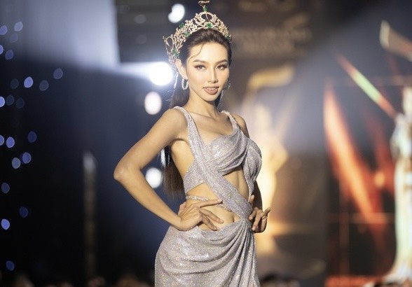 Thuy Tien can lam gi khi bi vu khong ban dam hinh anh