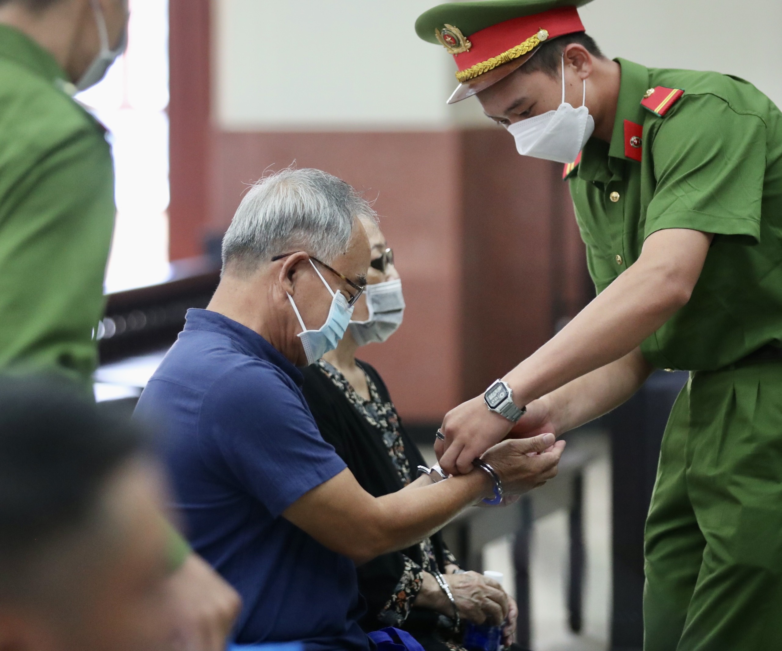 xet xu Diep Bach Duong,  giam dinh tam than anh 1