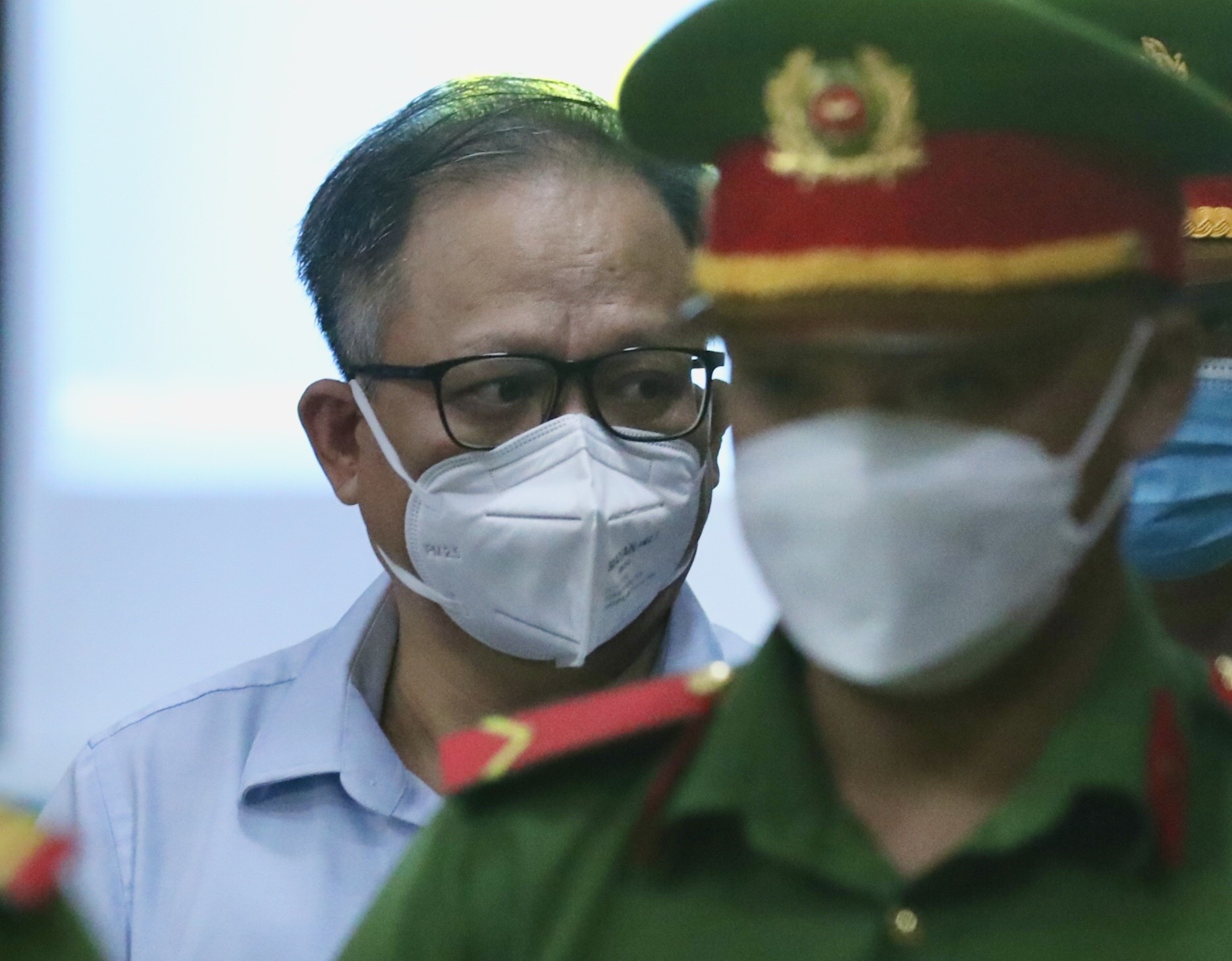 Ke bien them 21 bat dong san cua ong Tat Thanh Cang va dong pham hinh anh