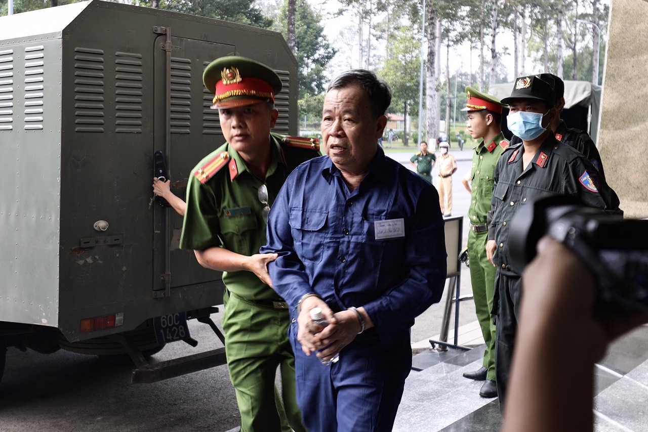 200 trieu lit xang anh 1