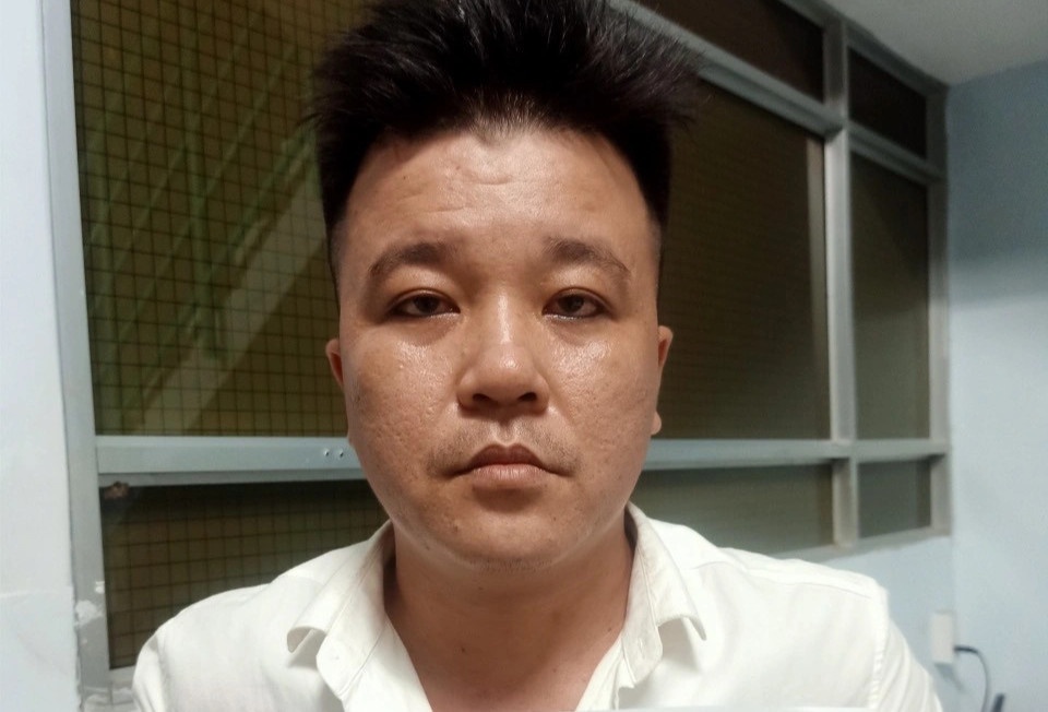 Gay an o Binh Duong, nam thanh nien bi bat sau hon mot nam tron ve que hinh anh