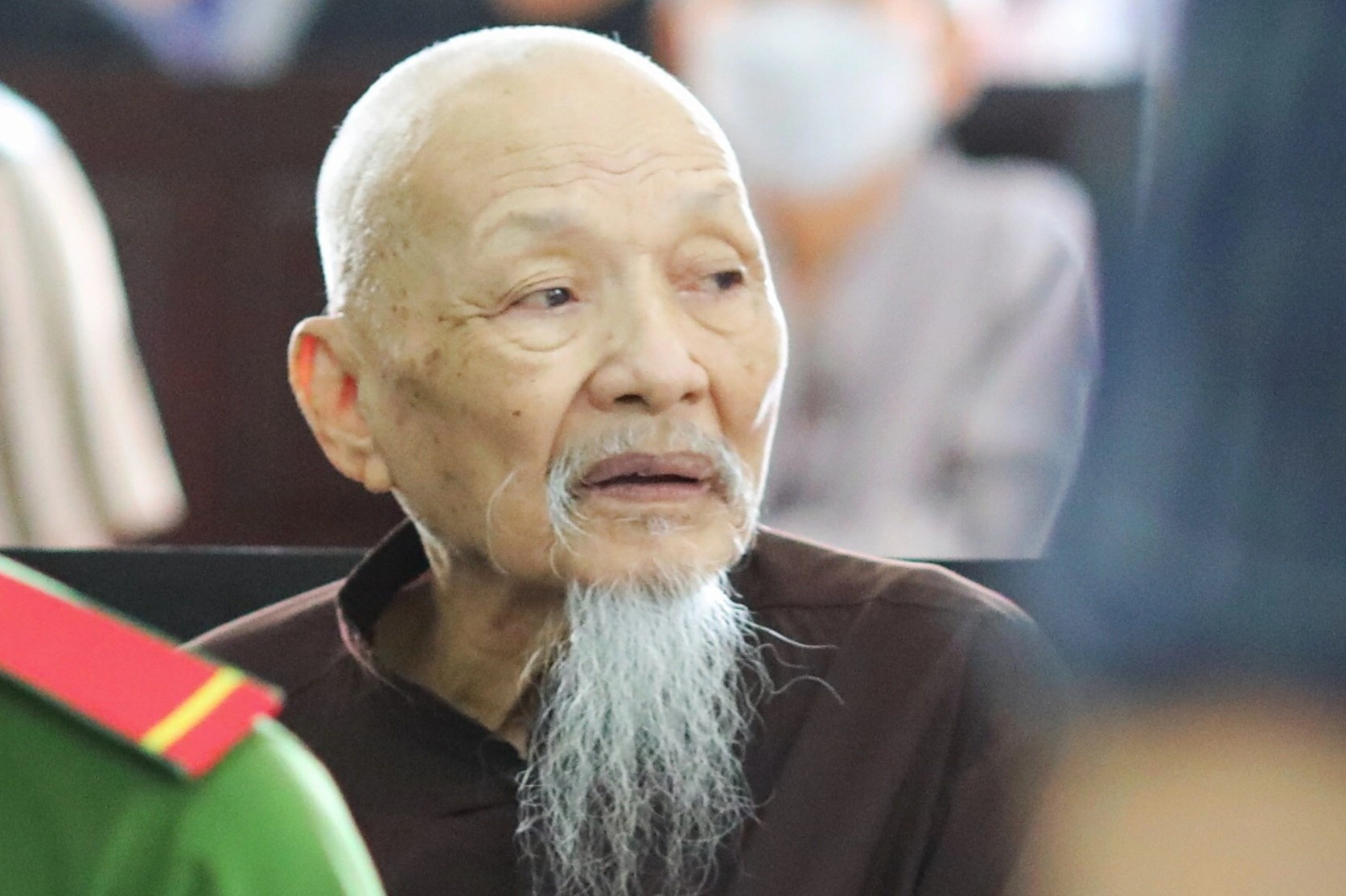 Toa bac khang cao, y an ong Le Tung Van 5 nam tu hinh anh