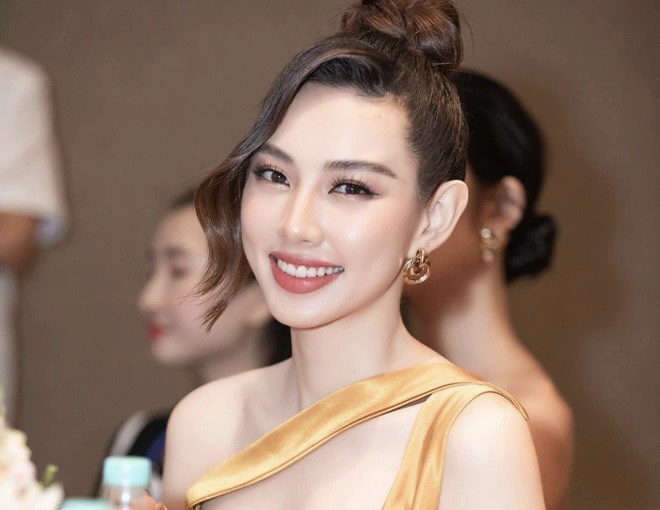 Toa thu ly vu hoa hau Thuy Tien kien ba Dang Thuy Trang hinh anh