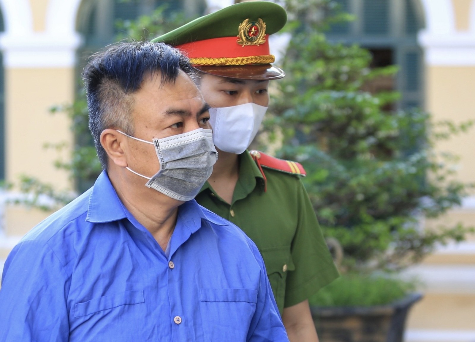 Cuu giam doc BV Mat TP.HCM xin nop mot ty dong khac phuc hau qua hinh anh