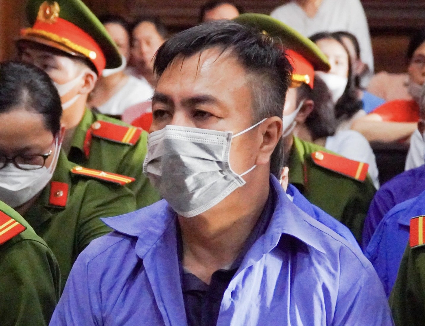 Cuu giam doc BV Mat TP.HCM khong dong y voi thiet hai hon 14 ty dong hinh anh