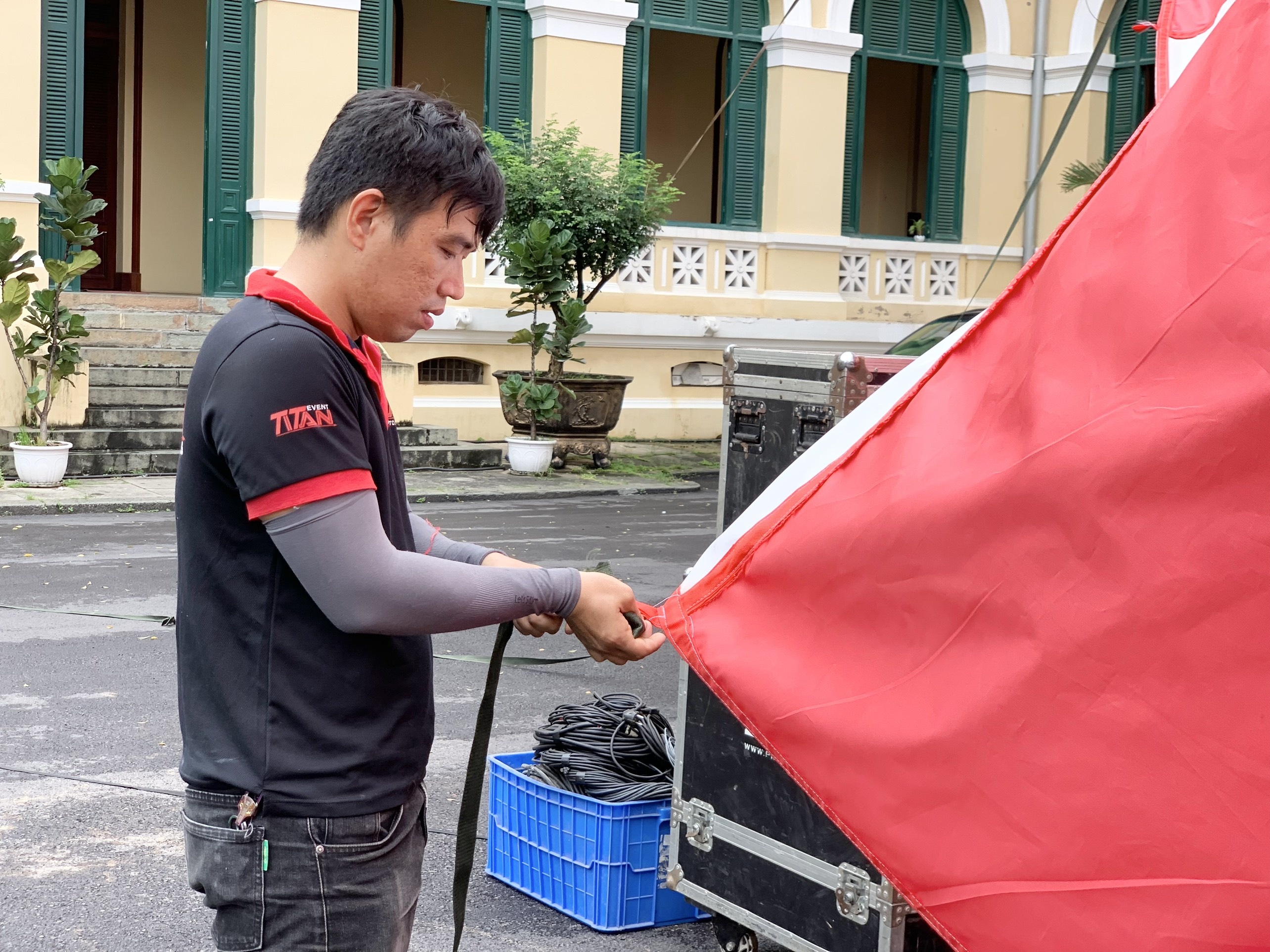 bạo hành bé 8 tuổi ảnh 2 bao hanh be 8 tuoi anh 2