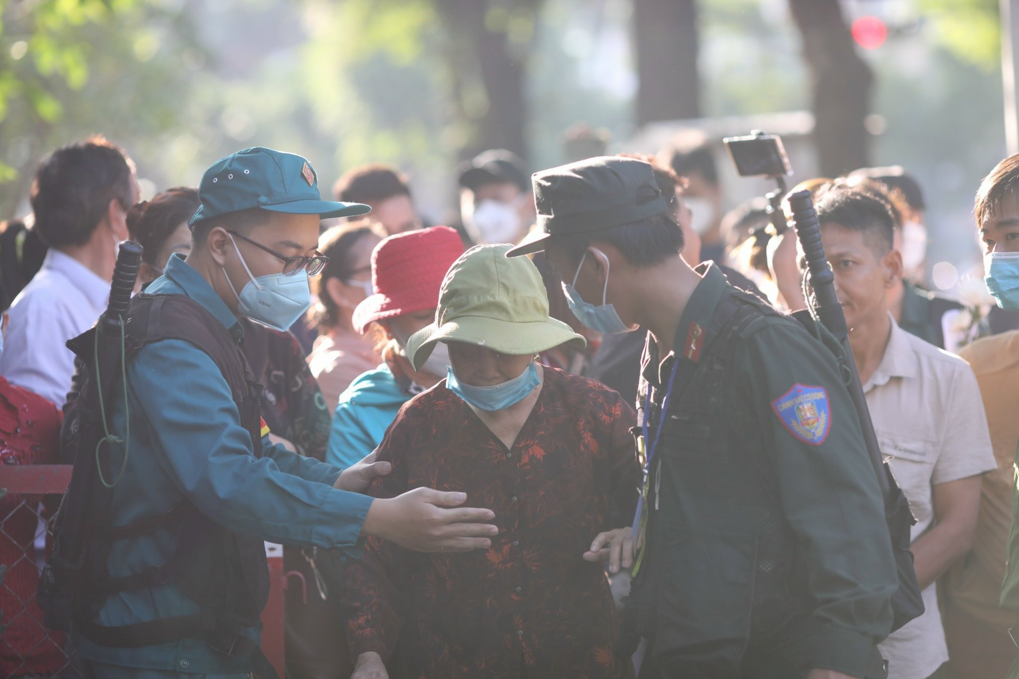 bao hanh be 8 tuoi anh 9