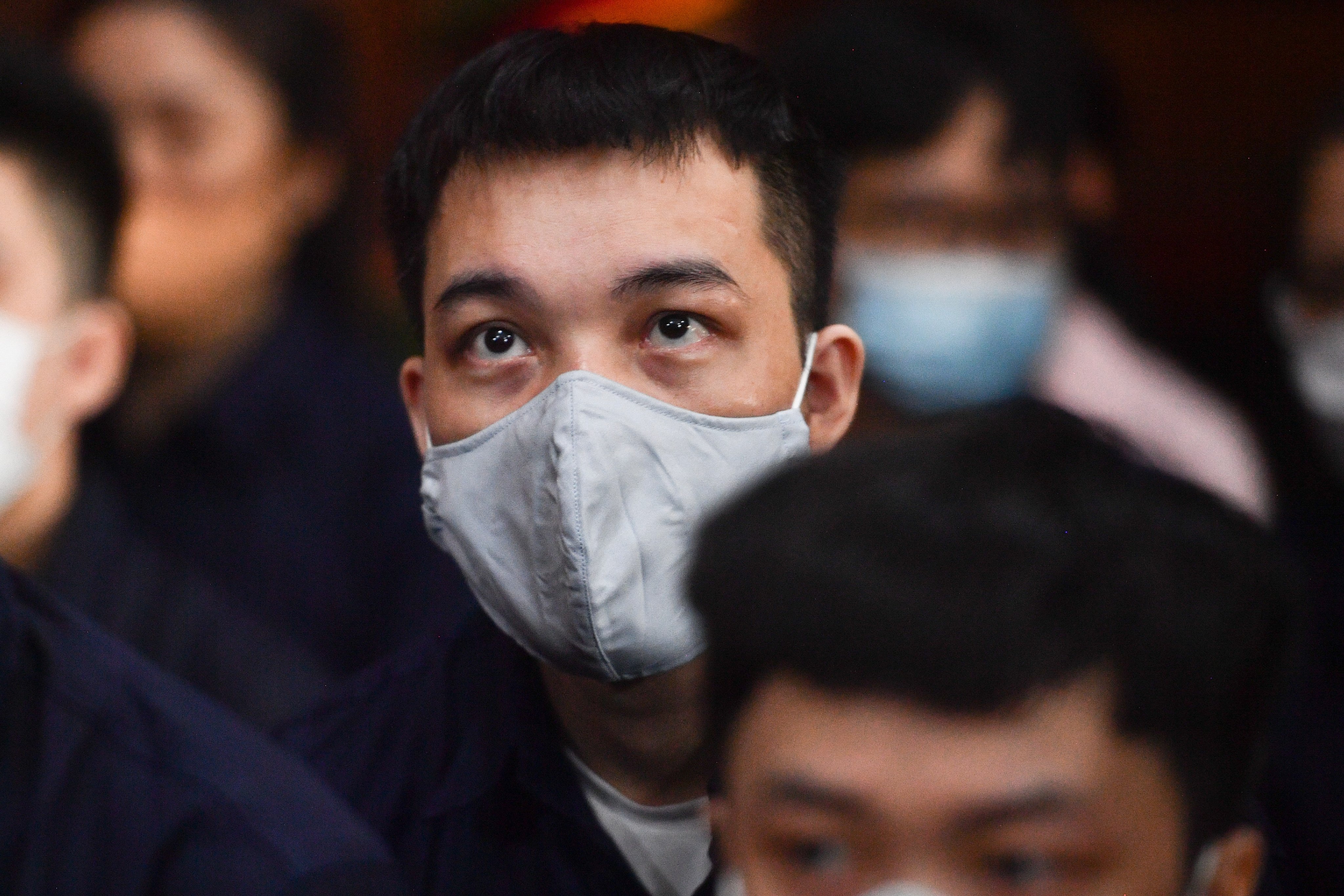 xet xu Nguyen Thai Luyen anh 9