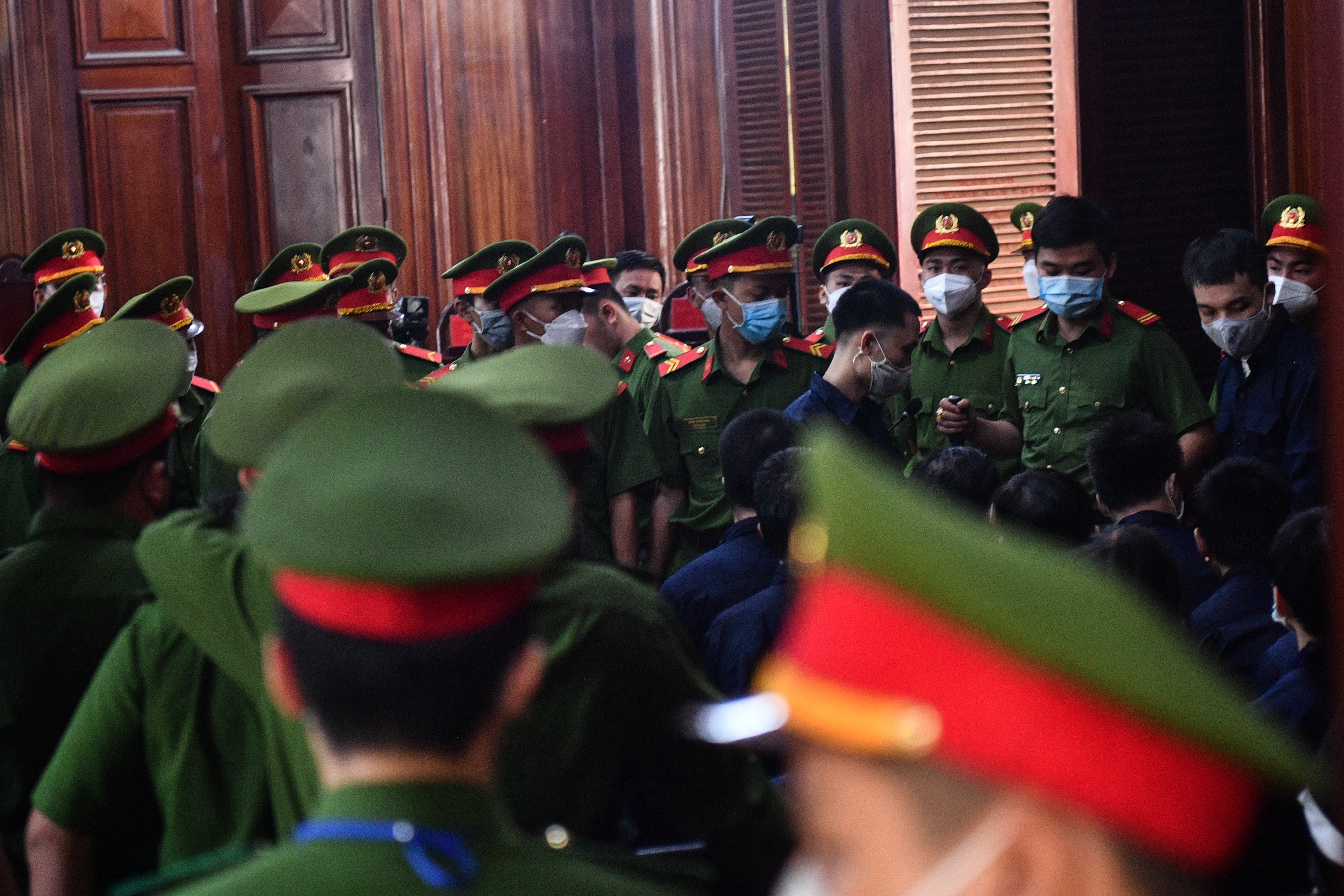 xet xu Nguyen Thai Luyen anh 1