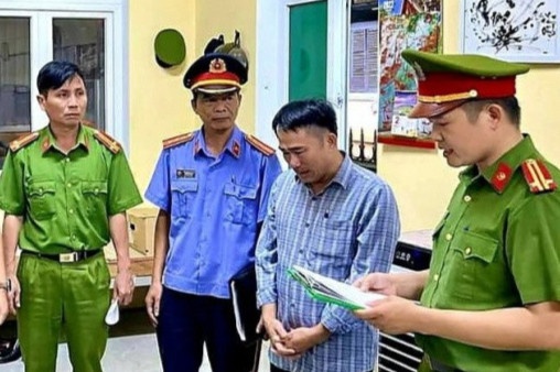 Thay phong thuy rom lua 3,4 ty dong hinh anh