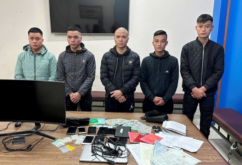 Cho vay lai nang anh 1