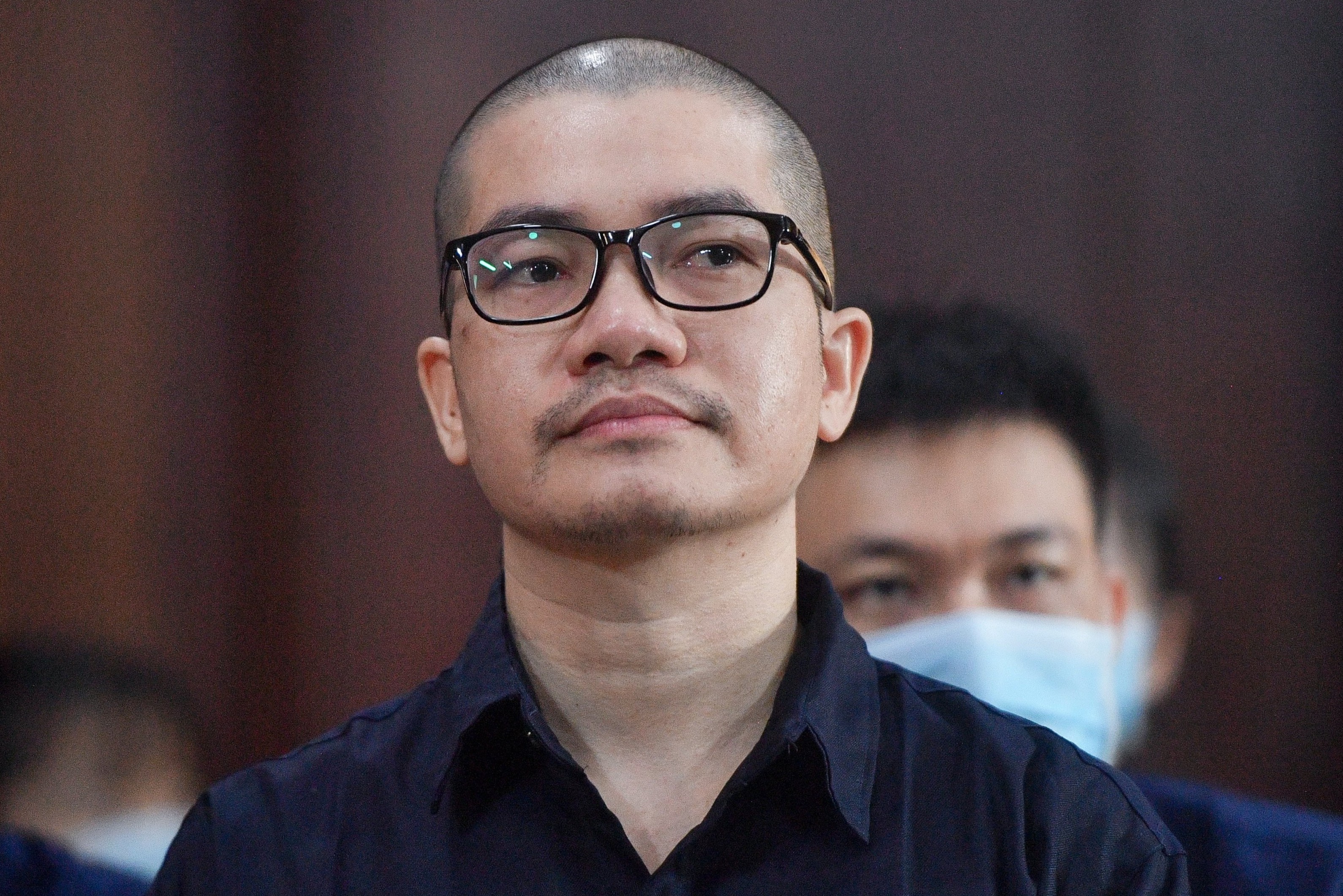 VKS luan toi va de nghi muc an doi voi Nguyen Thai Luyen sang nay hinh anh