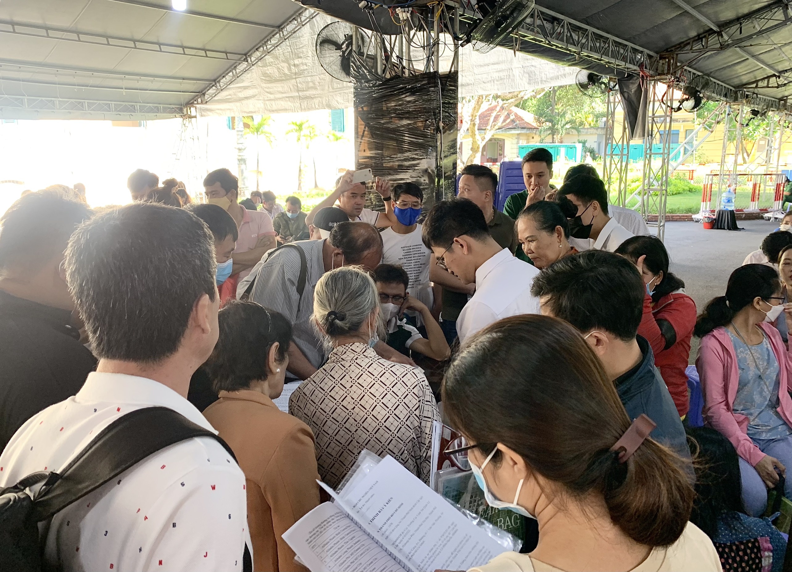 xet xu Nguyen Thai Luyen anh 1