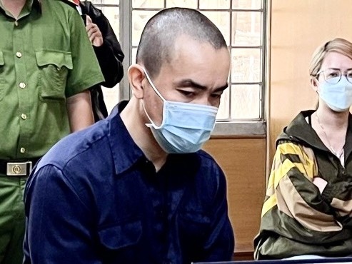 Tu hinh nguoi dan ong gay an mang o TP.HCM hinh anh