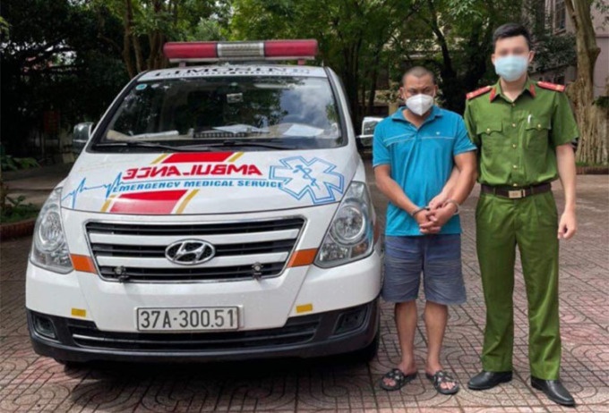 Bi mat trong xe anh 1