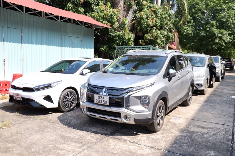 Phá trường gà ảnh 1 Pha truong ga anh 1