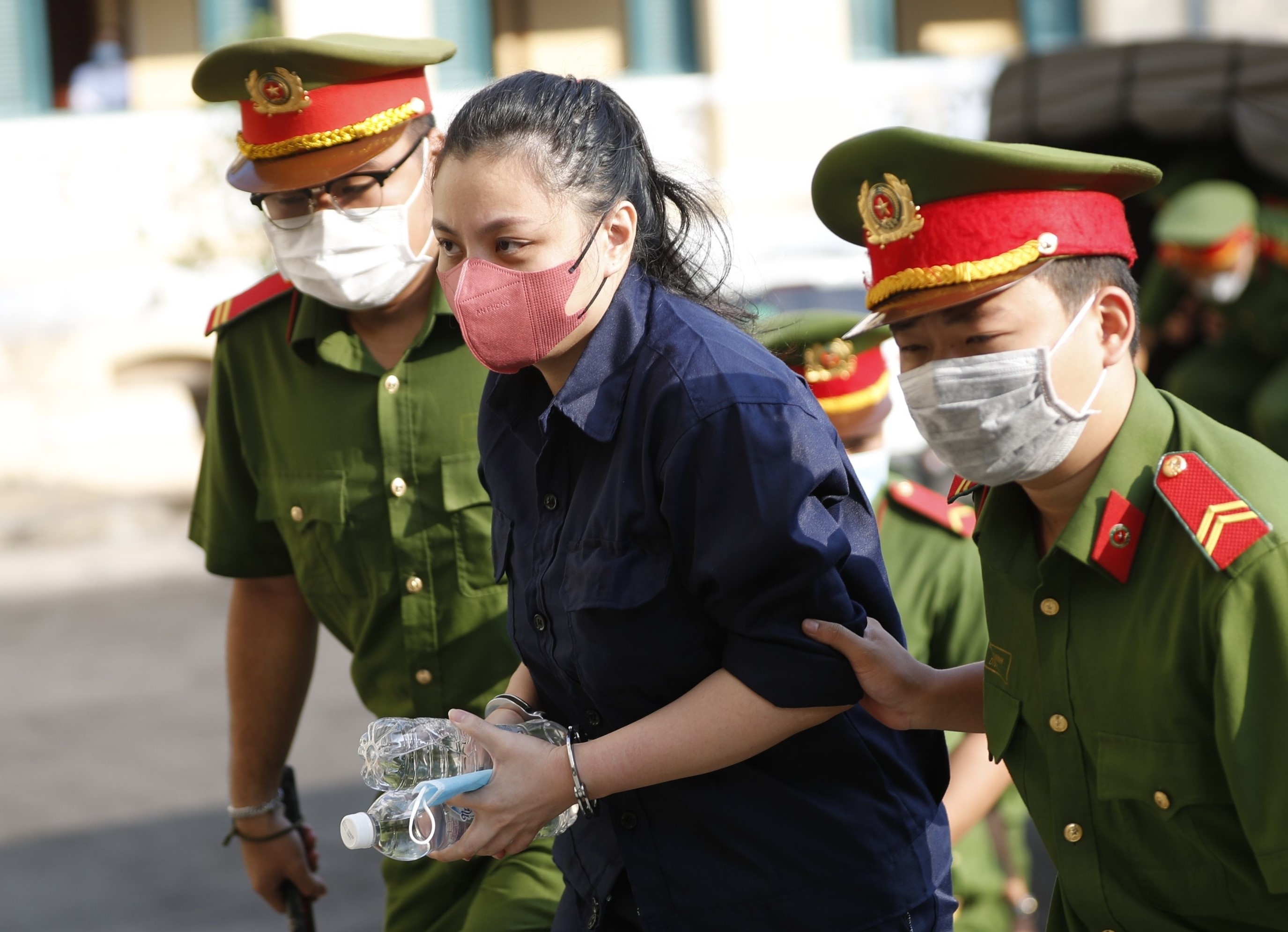 Vo Thuy Linh: 'Bi cao say xin nen khong chi dao chem Quan' hinh anh