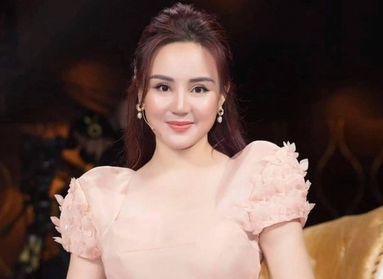 Luat su bac tin Vy Oanh lam viec voi cong an theo giay trieu tap lan 2 hinh anh