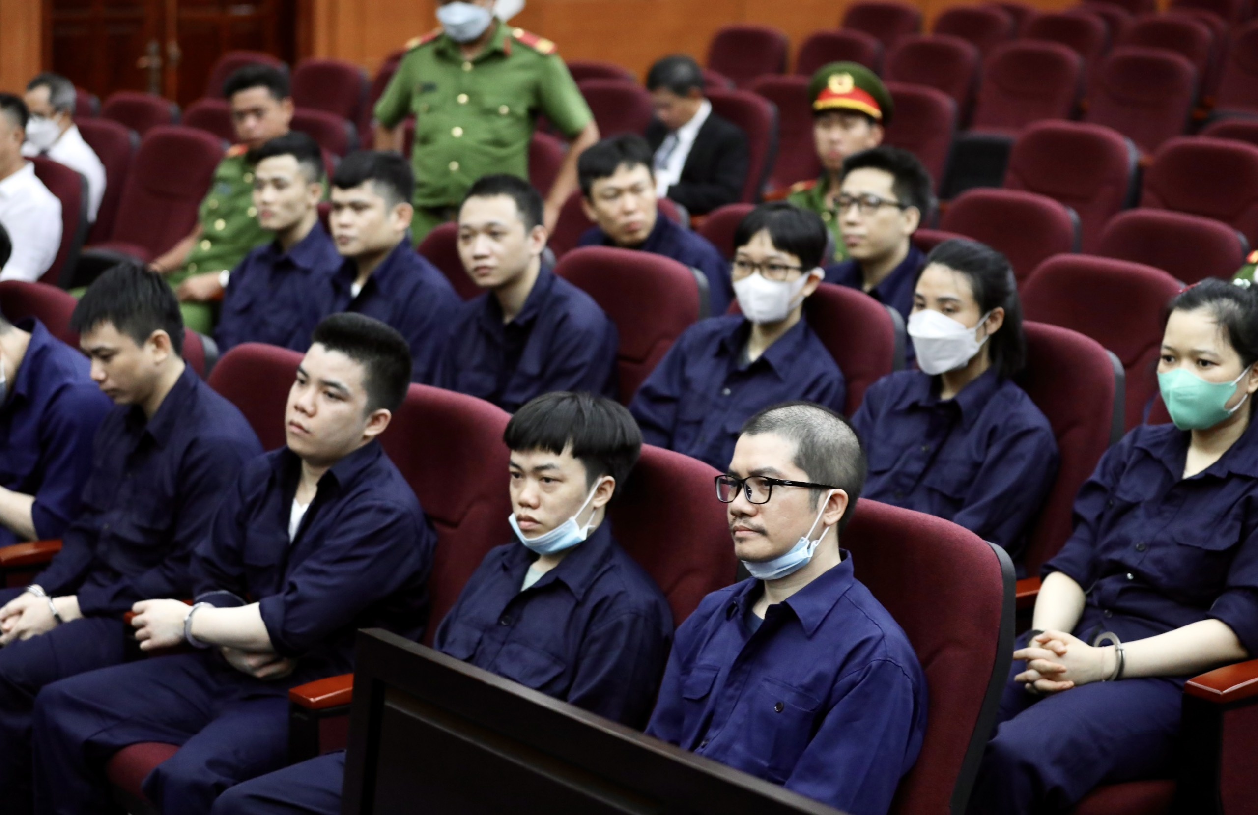 xet xu Nguyen Thai Luyen anh 2