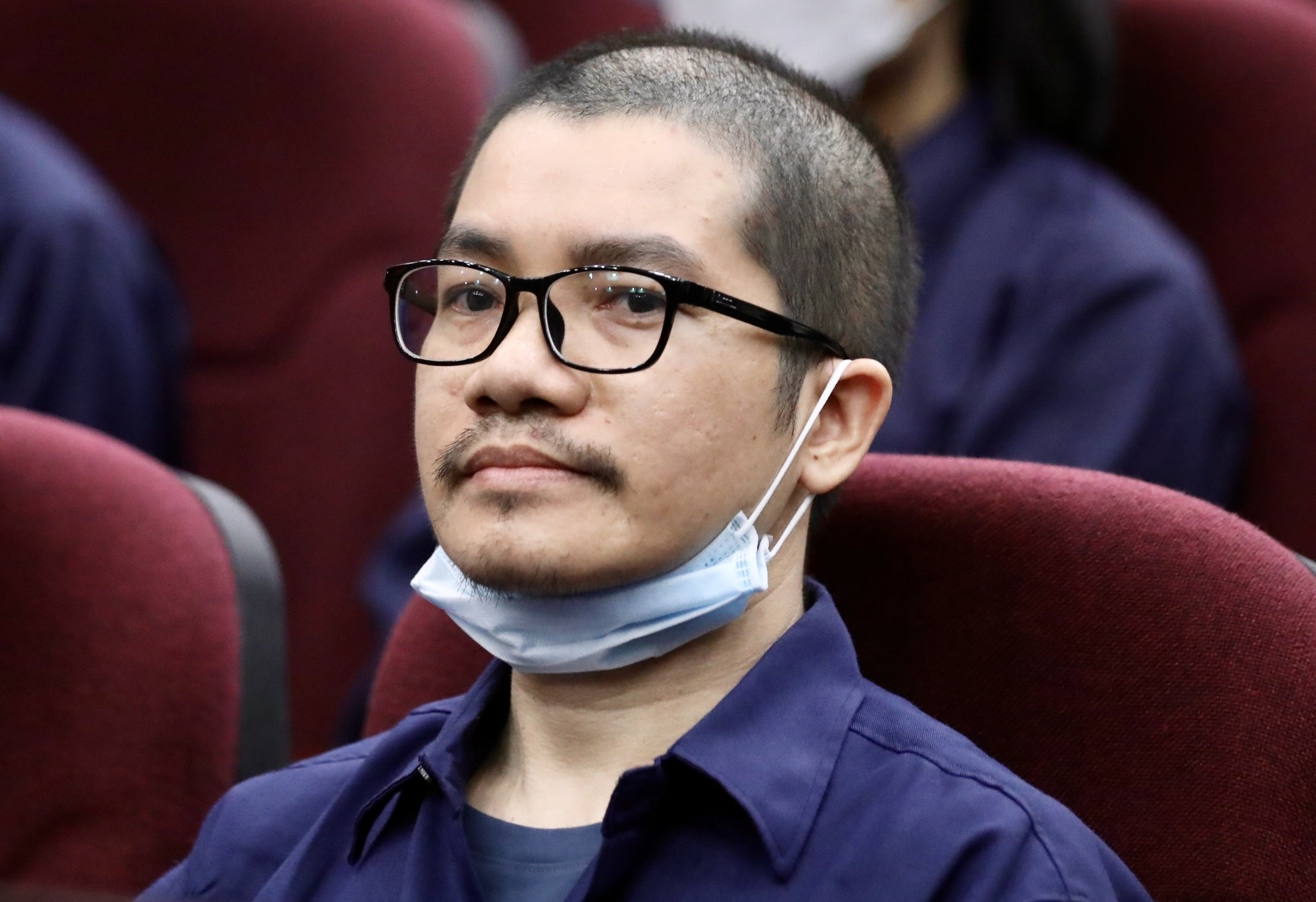 Nhieu luat su vang mat tai phien phuc tham vo chong Nguyen Thai Luyen hinh anh