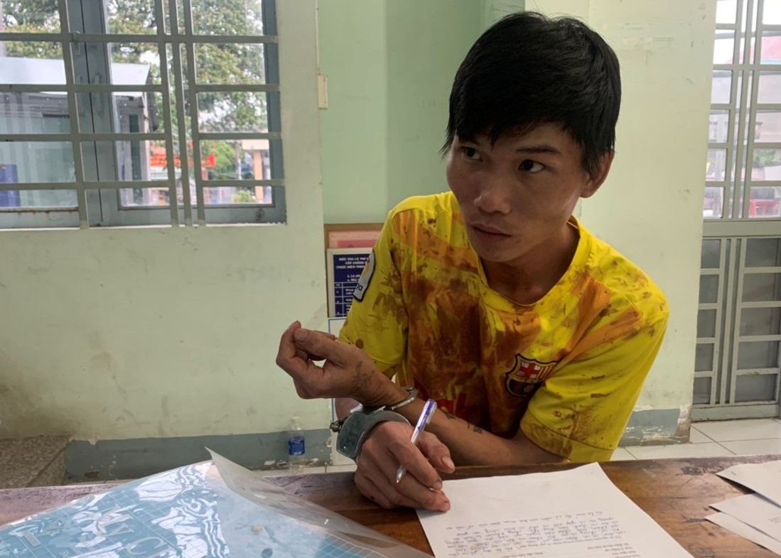 Dam chet ban cung phong tro do ao giac hinh anh