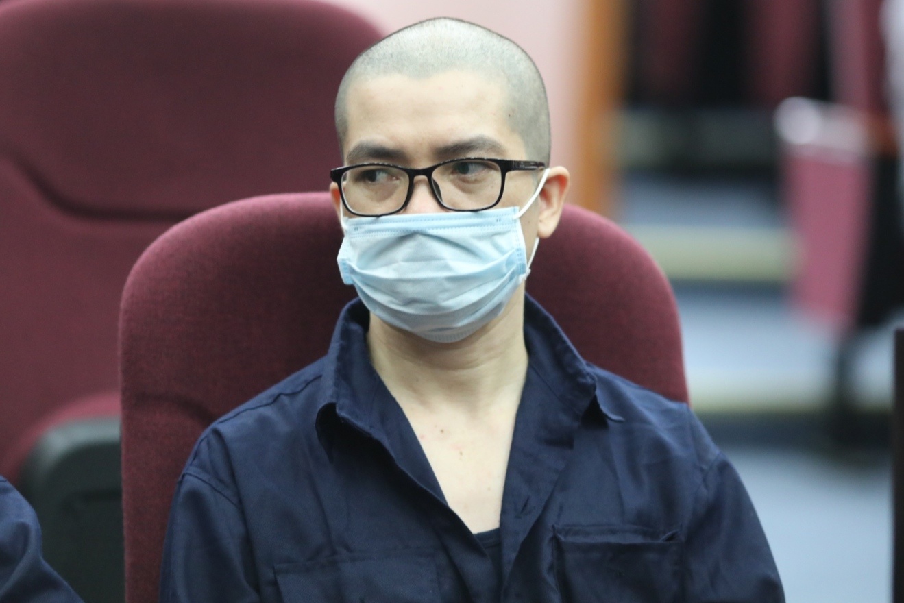 Cuu chu tich Alibaba Nguyen Thai Luyen hau toa phuc tham hinh anh