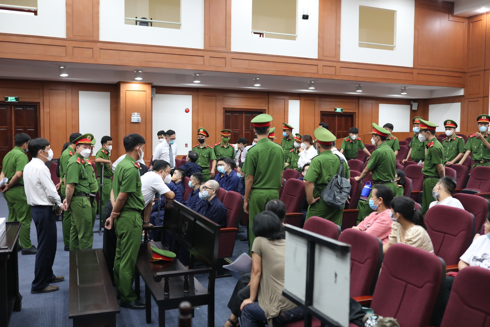 Vụ án Nguyễn Thái Luyện ảnh 1 Vu an Nguyen Thai Luyen anh 1