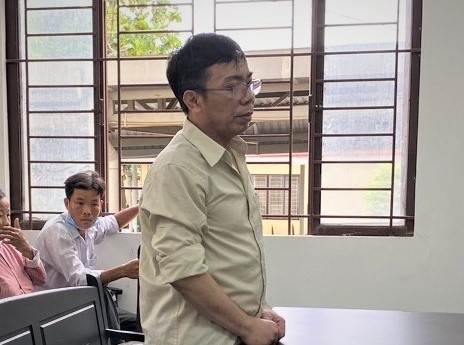 Co gai tu vong khi nang nguc, bac si phau thuat chui linh 3,5 nam tu hinh anh