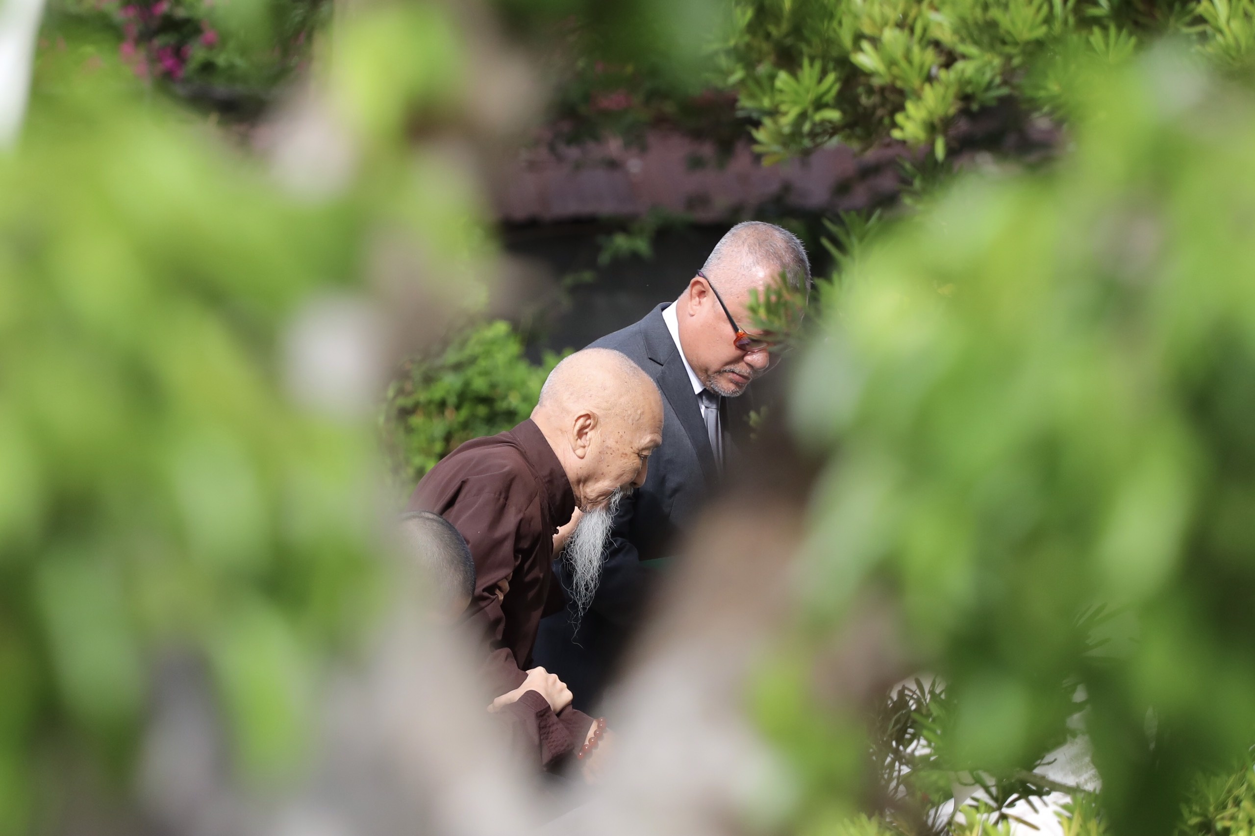 Cong an truy tim 3 luat su bao chua trong vu an Tinh that Bong Lai hinh anh