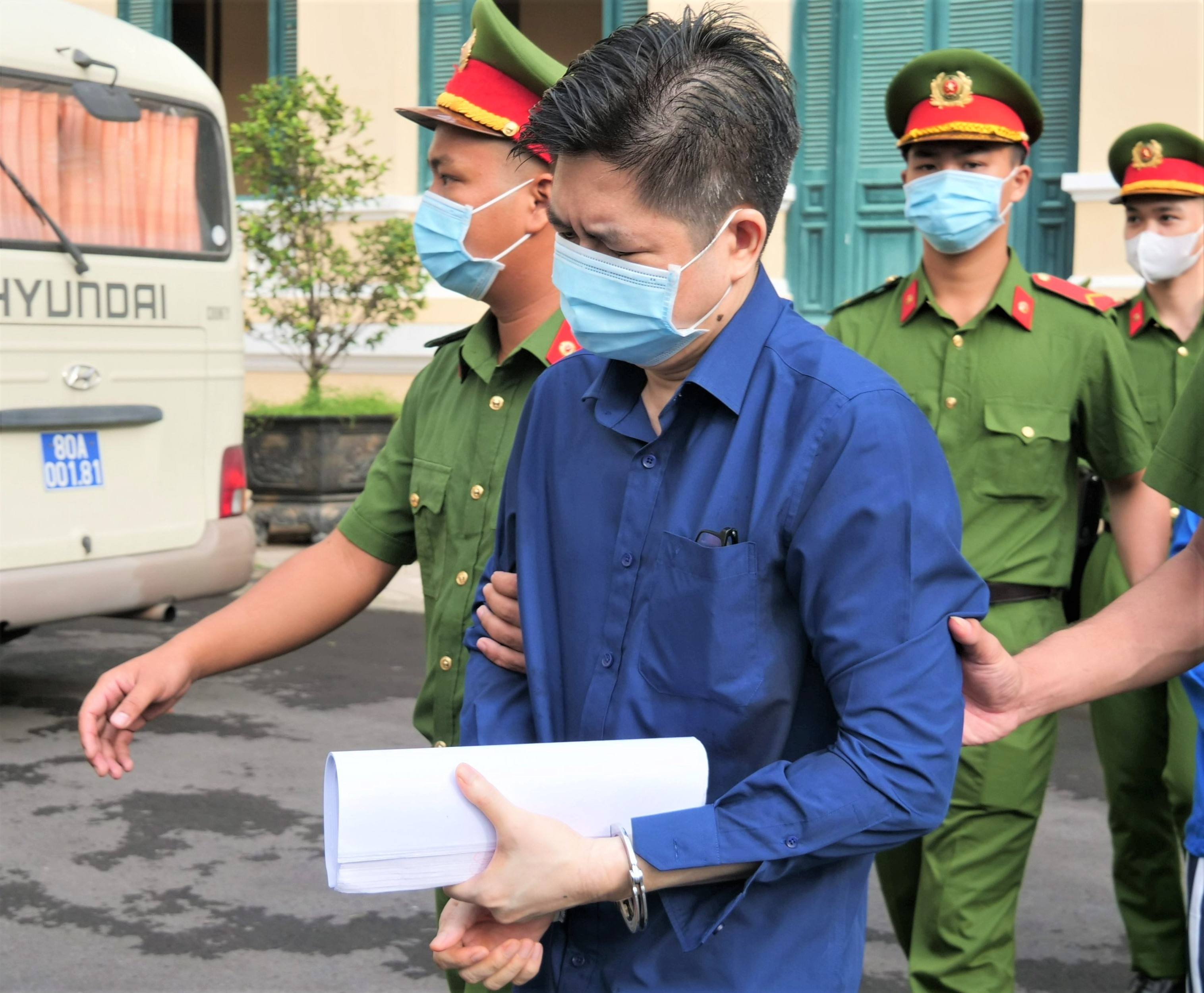 Bi cao vu Thuduc House: 'Vi tai nan nghe nghiep nen vuong lao ly' hinh anh