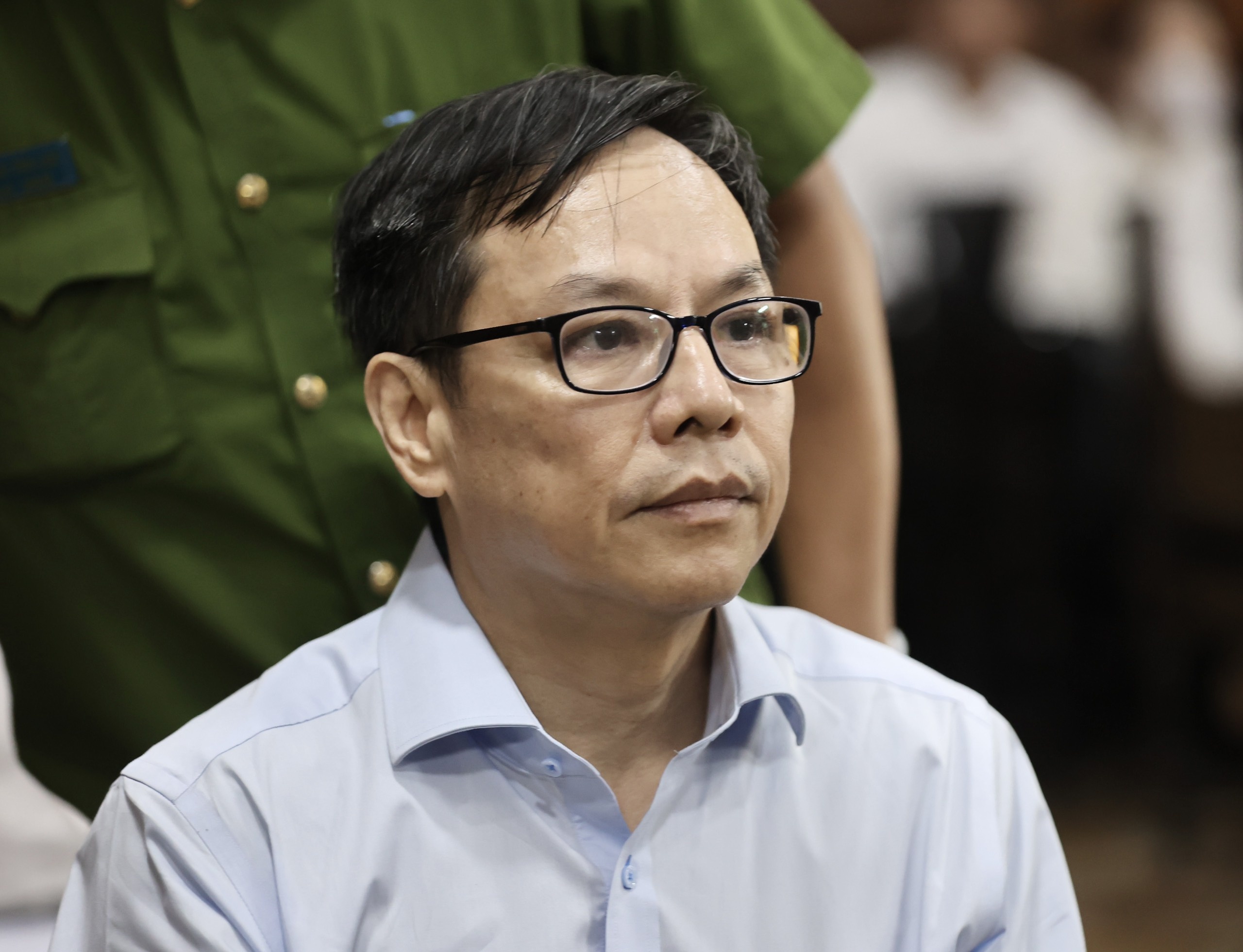 Cuu chu tich Saigon Co.op hau toa hinh anh