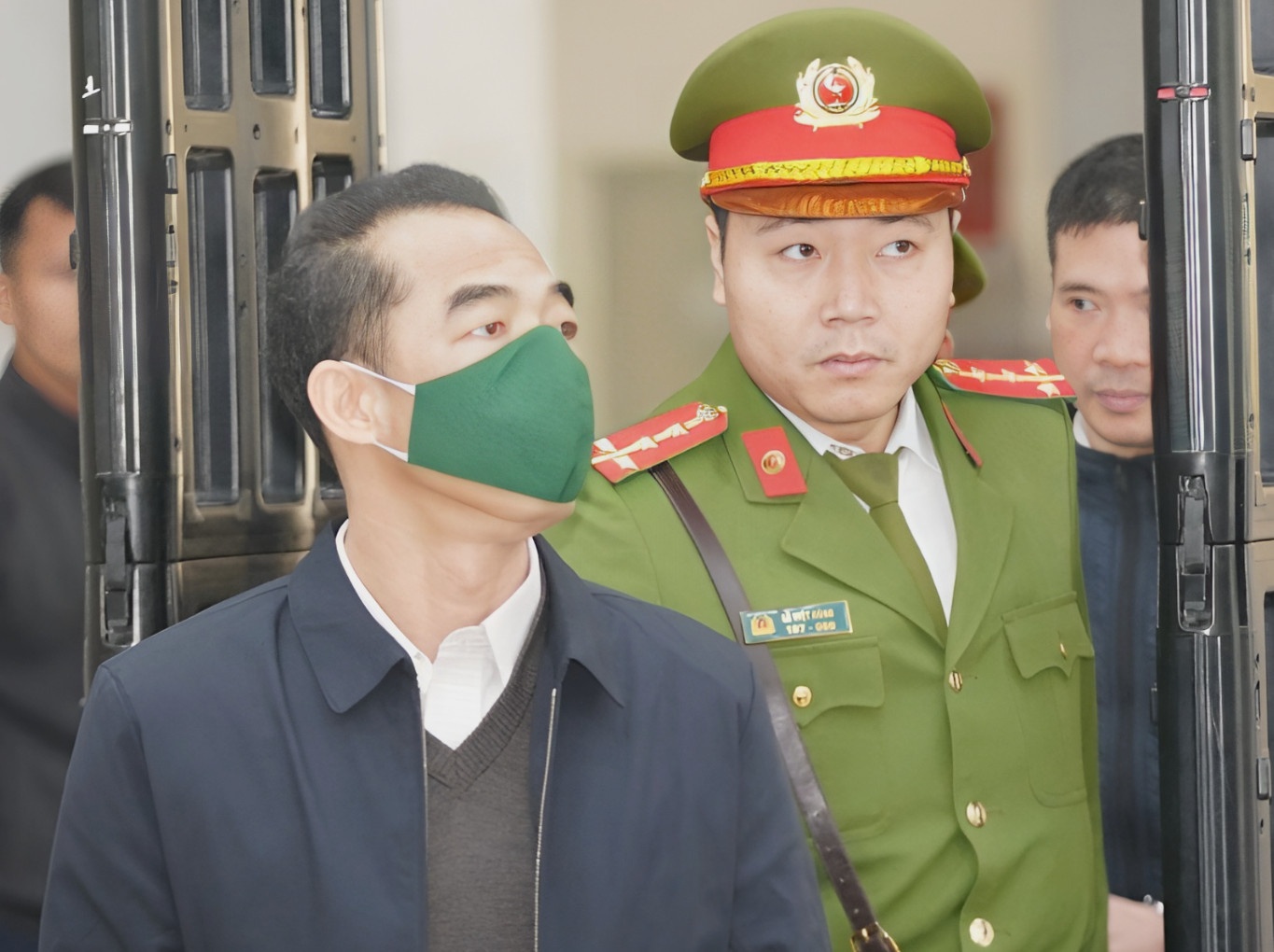 chuyen bay giai cuu anh 2