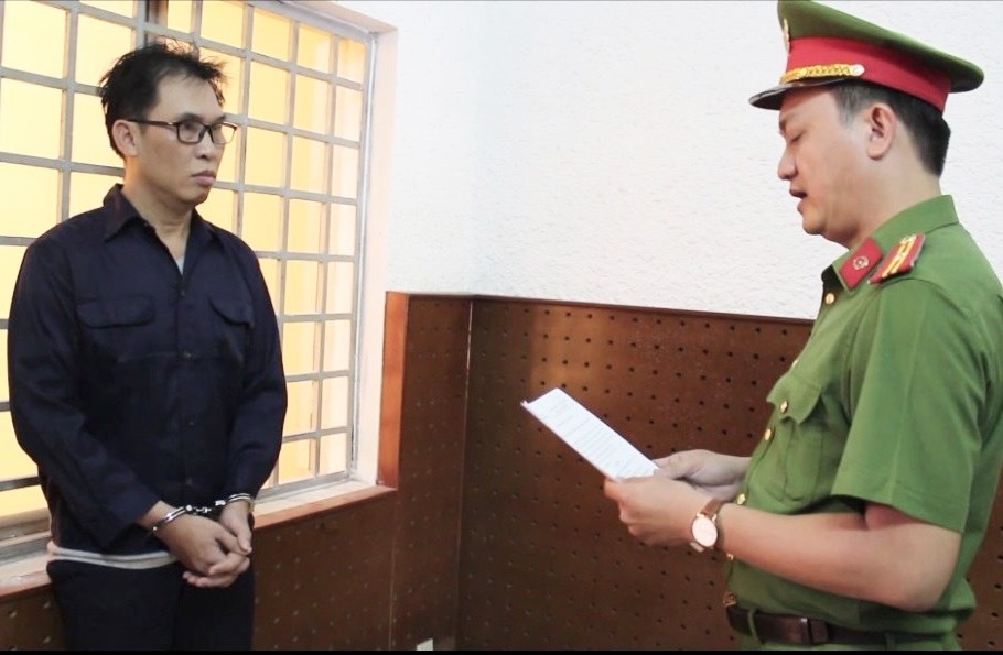 Khoi to Dinh Truong Chinh anh 1