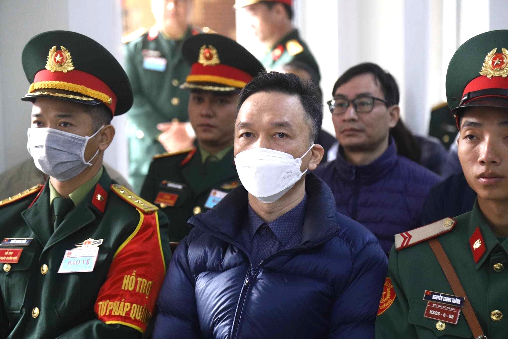 Tong giam doc Viet A anh 6