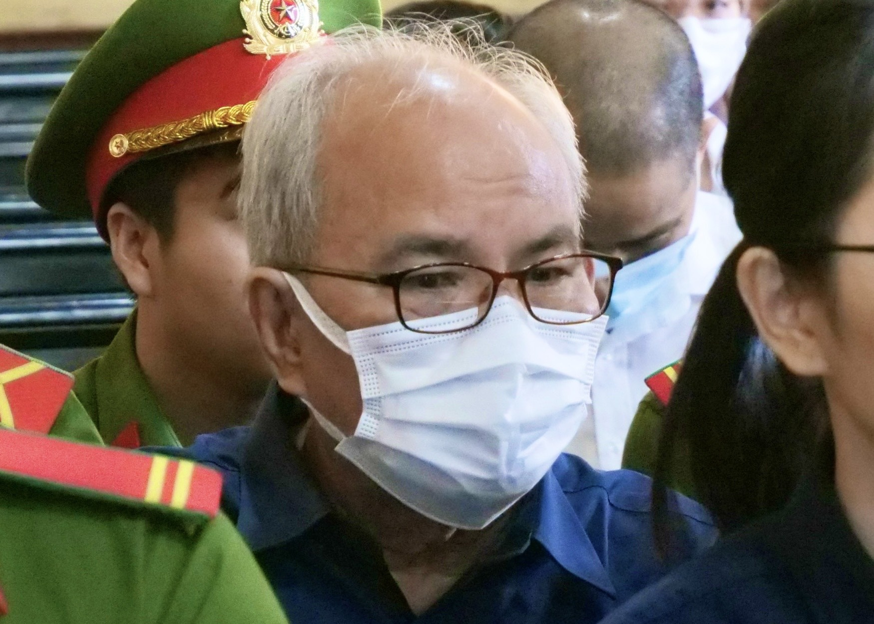 Cuu giam doc So Y te Tay Ninh bi de nghi cao nhat 6 nam tu hinh anh