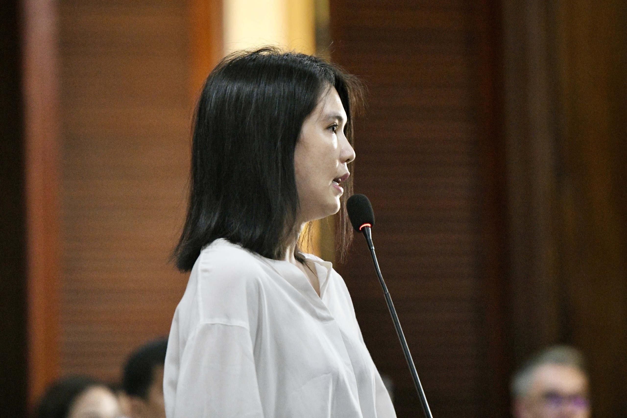 xet xu Ngoc Trinh anh 3