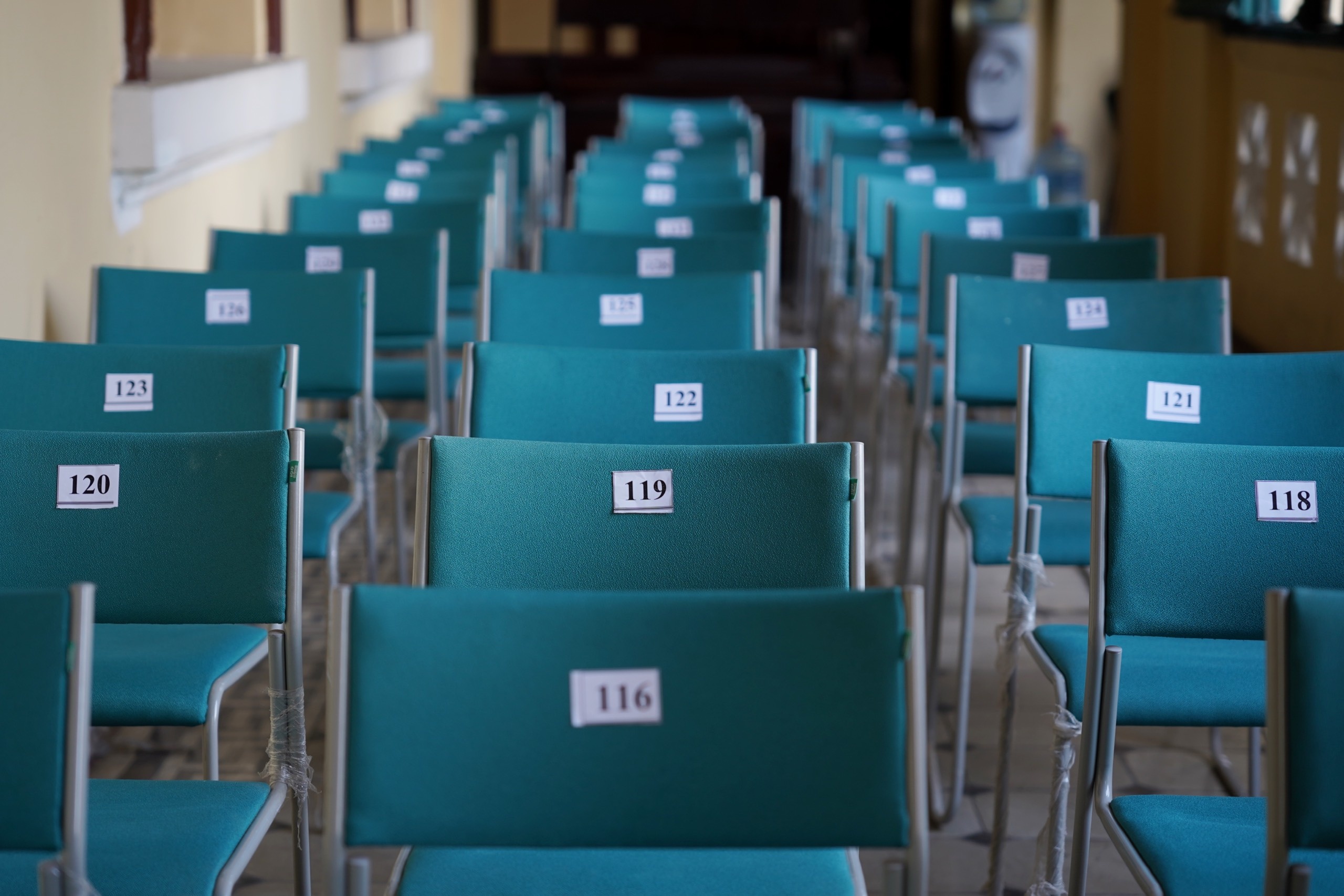 xet xu Van Thinh Phat anh 8