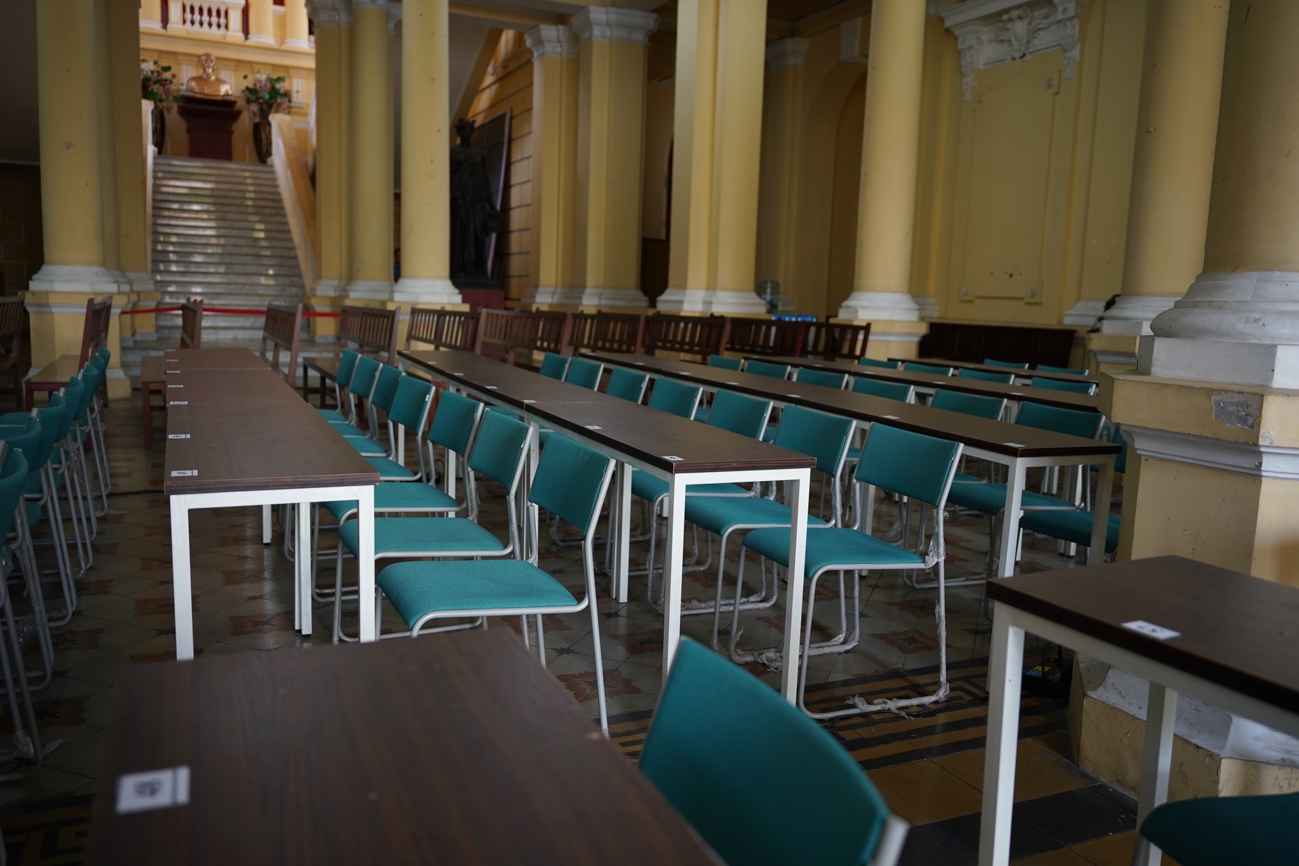 xet xu Van Thinh Phat anh 6