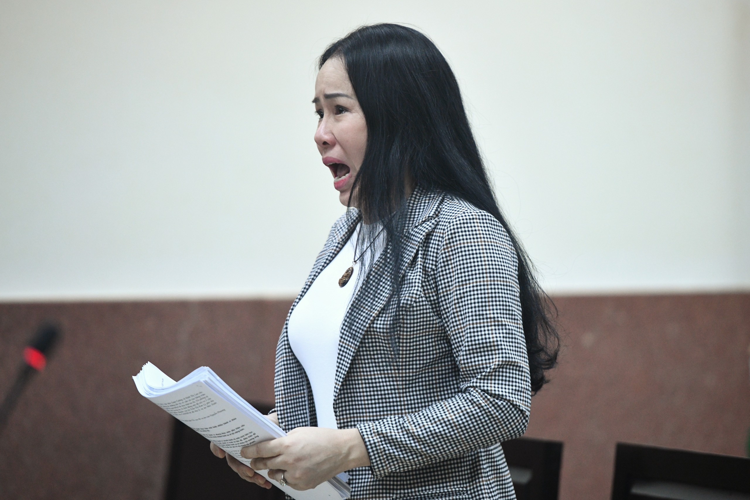 xet xu Phuong Hang anh 2