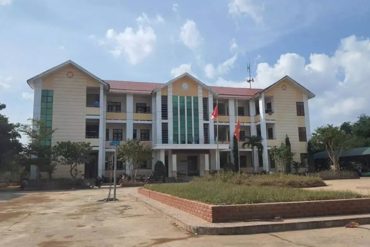 Bi thu xa no nan, bo nhiem so bi de nghi khai tru khoi dang hinh anh