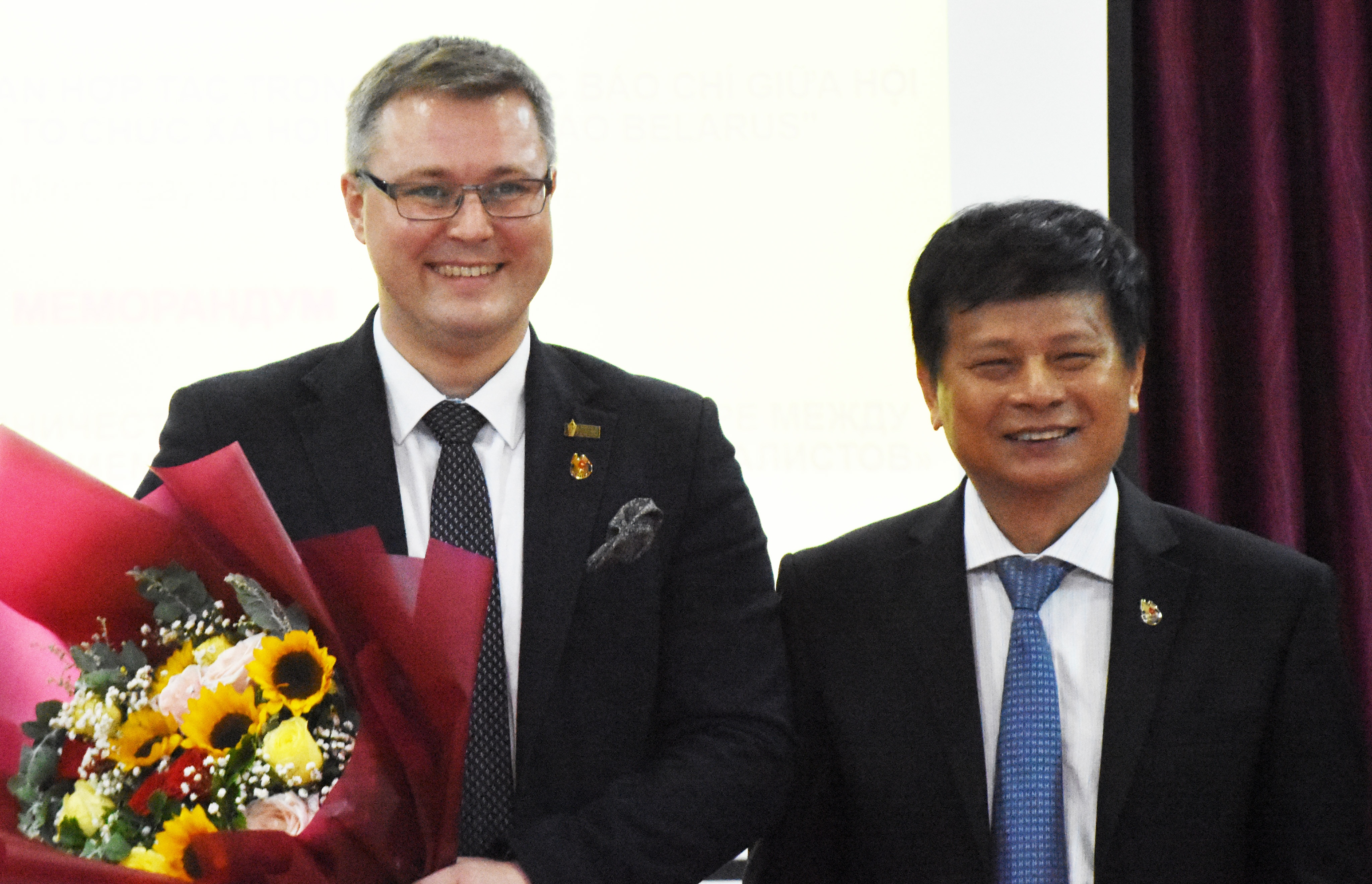 Hoi Nha bao Viet Nam, Belarus hop tac bao chi hinh anh