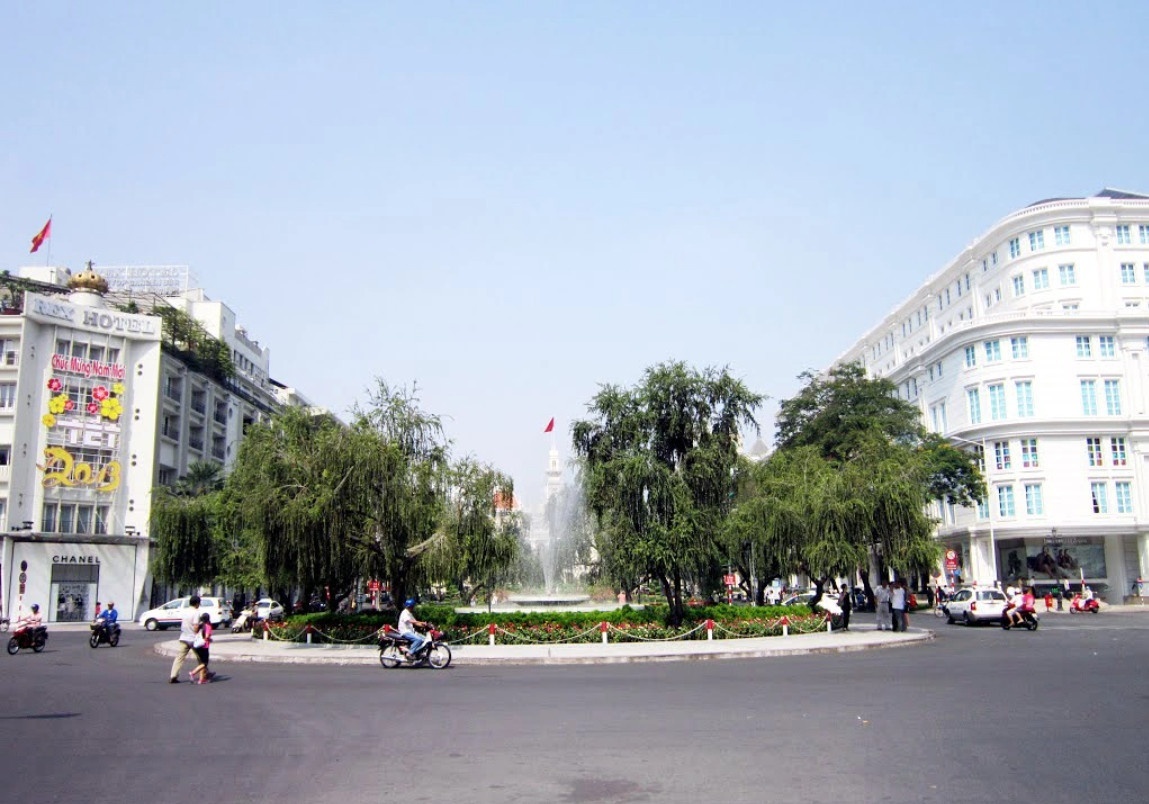 Vong xoay Nguyen Hue - Le Loi sap hoan thanh hinh anh
