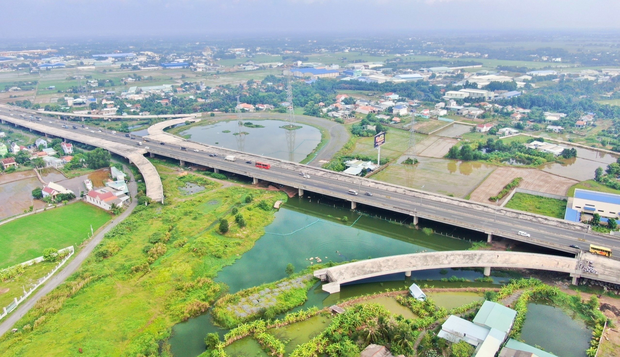 TP.HCM se de bat chuc lanh dao voi can bo day nhanh du an vanh dai 3 hinh anh