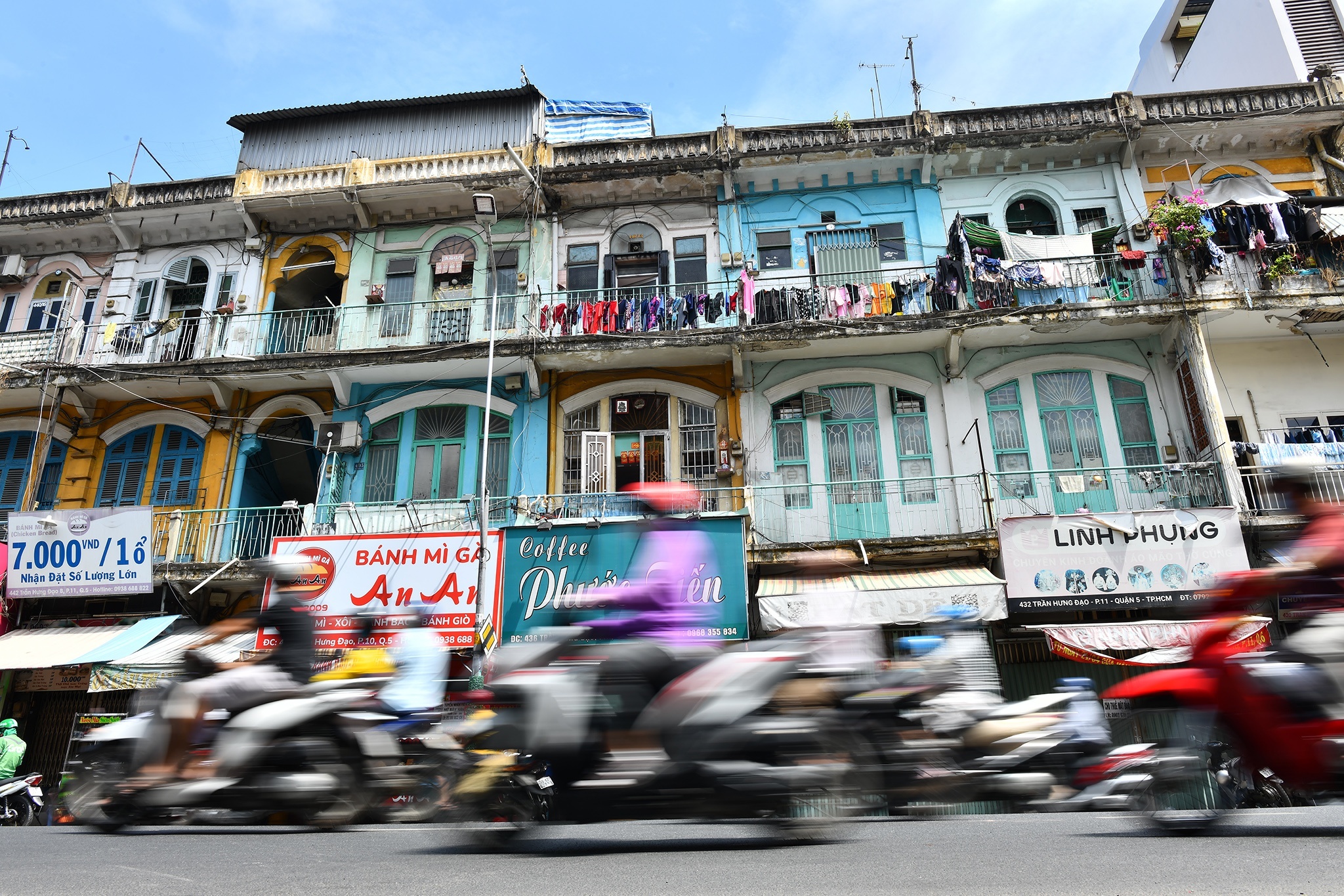 Nguoi dan trong chung cu 'cho sap' tai TP.HCM nhan nha moi hinh anh