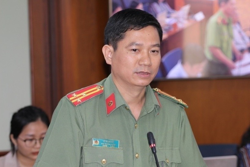 Cong an ly giai viec co tao tien le xau khi tra tu do cho 4 tiep vien hinh anh