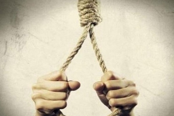 Phat hien doi nam nu o Ha Giang tu vong trong tu the treo co hinh anh