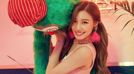 Tiffany (SNSD) to chuc buoi hoa nhac solo tai Han Quoc hinh anh