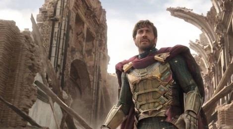 Mysterio mac trang phuc pha tron giua Doctor Strange va Iron Man hinh anh