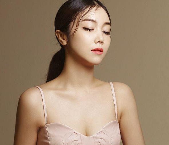 On ao giua Song Joong Ki va 'nguoi tinh tin don' chuyen dong phim 18+ hinh anh