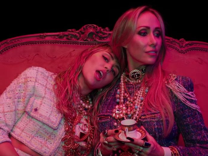 ca sĩ Miley Cyrus ảnh 2 ca si Miley Cyrus anh 2